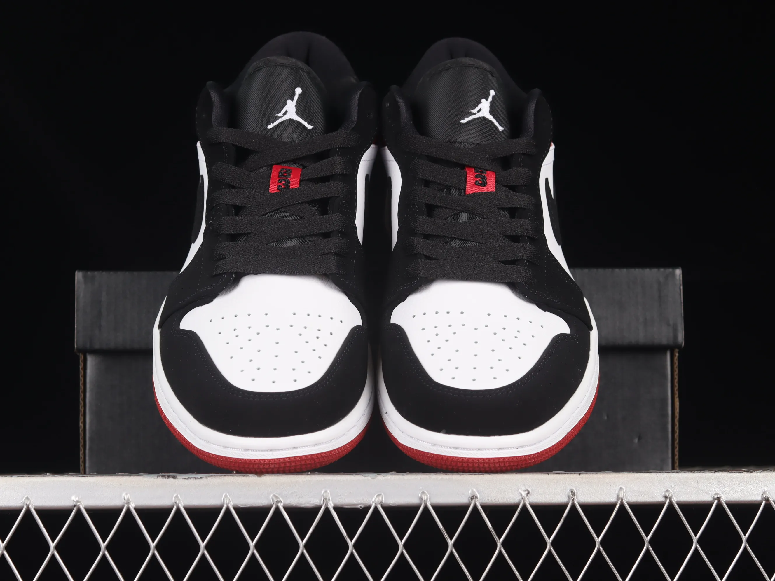 All categories Air Jordan Jordan series basketball shoes Air Jordan 1 Low G version pure original Air Jordan 1 Low AJ1 Joe 1 black toe low-top basketball shoes 553558-116